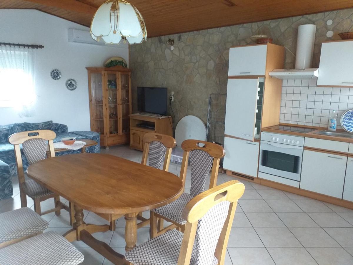 Apartment Fenyves Balatonfenyves